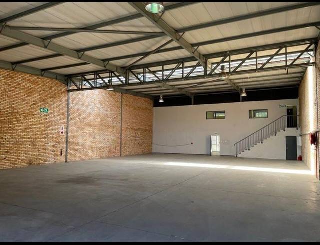 INDUSTRIAL PROPERTY TO RENT IN HALFWAY HOUSE